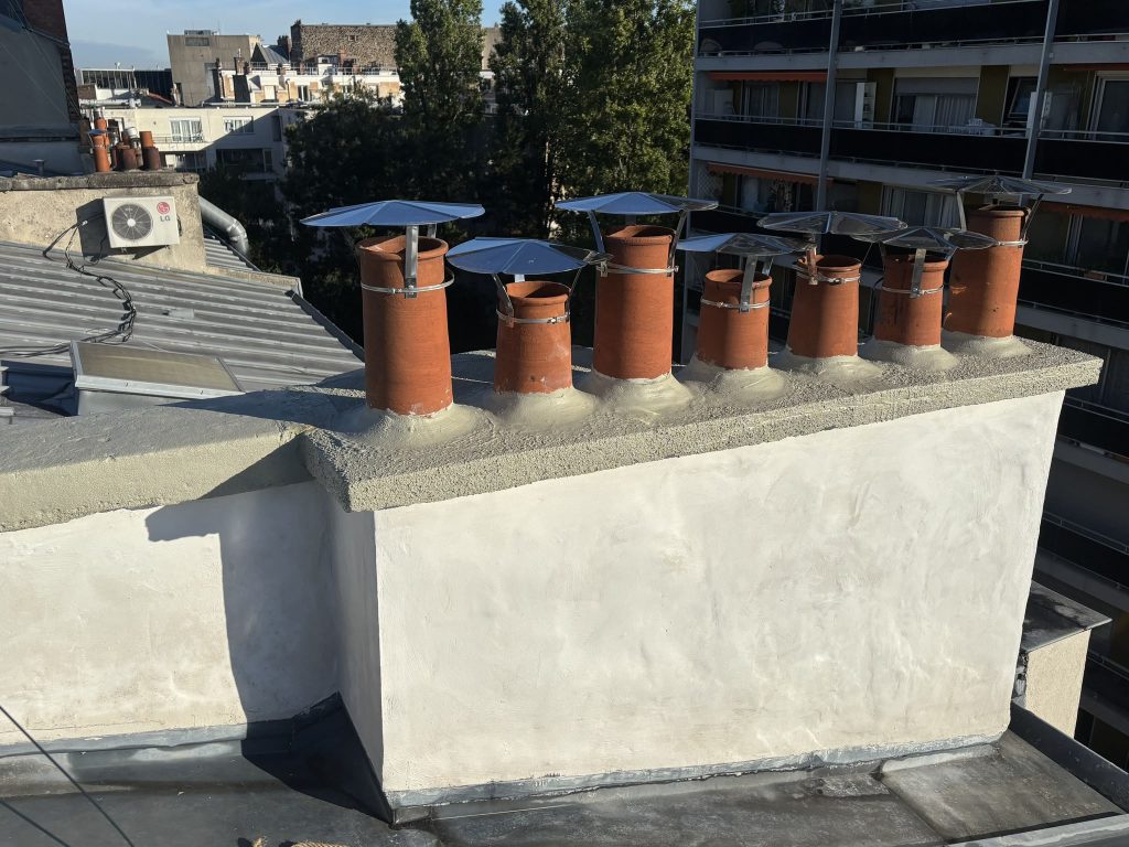 Souche de cheminée rénovée après réfection
